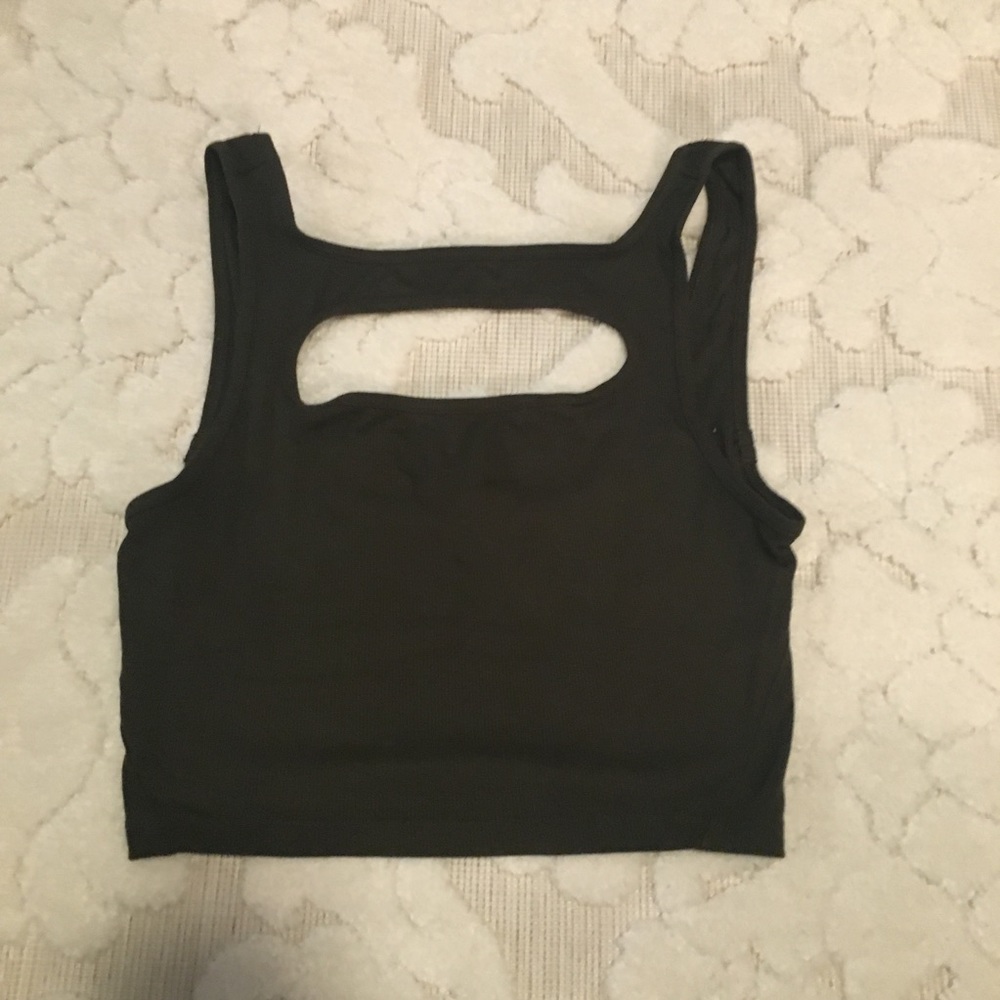 LA Front cut out crop tank